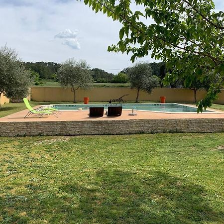 Loue Studio Dans Une Villa Avec Piscine Terrasse Saint-Theodorit ภายนอก รูปภาพ